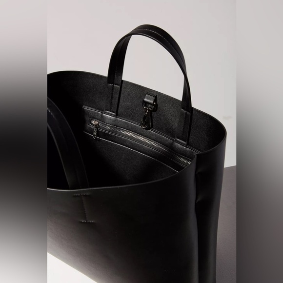 Silence + Noise Jule Oversized Tote Bag - Picture 4 of 9